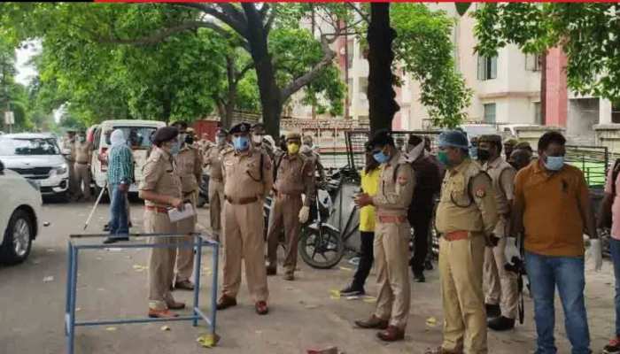 बाराबंकी आयशा हत्याकांड: पति ने ही हत्या कर टुकड़ों में काटा था शव, बिजली के बिल ने खोल दिया सारा राज बाराबंकी आयशा हत्याकांड: पति ने ही हत्या कर टुकड़ों में काटा था शव, बिजली के बिल ने खोल दिया सारा राज