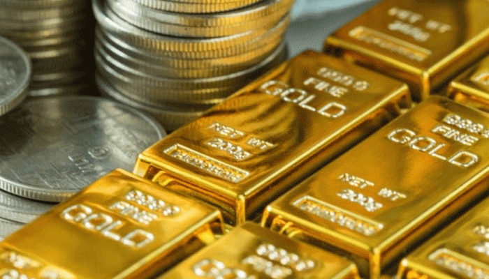Gold prices are decreased today | आज फिर गिर गए हैं सोने के दाम, जानिए क्या  है प्रति दस ग्राम के रेट | Hindi News, बिजनेस