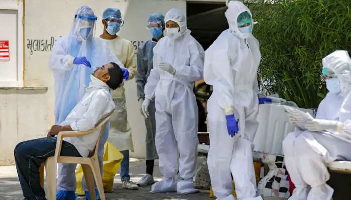 indian covid 19 cases coronavirus death rate | देश में कोरोना सं​क्रमितों  का आंकड़ा 44 लाख के पार, 24 घंटे में सबसे ज्यादा मौतें | Hindi News, देश