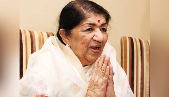 Today is Lata Mangeshkar's birthday: When was given to poison to her | B'Day: जब सुरों की देवी Lata Mangeshkar को दिया गया था जहर... | Hindi News, बॉलीवुड