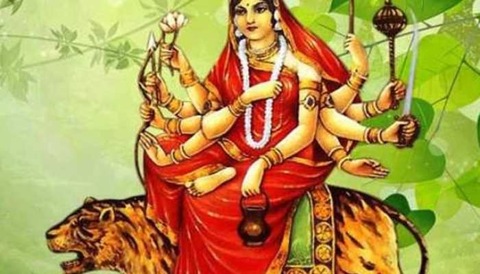 Navratri special: जानिए कैसा है मां चंद्रघंटा का स्वरूप, आज हो रही पूजा