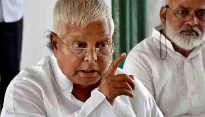 Lalu yadav attack nitish kumar through cartoon and asked nitish kumar to take rest | बिहार चुनाव: फॉर्म में आए लालू, ट्वीट कर कहा- ए नीतीश! तू थक गईल बाडा, अब जा Lalu yadav attack nitish kumar through cartoon and asked nitish kumar to take rest | बिहार चुनाव: फॉर्म में आए लालू, ट्वीट कर कहा- ए नीतीश! तू थक गईल बाडा, अब जा