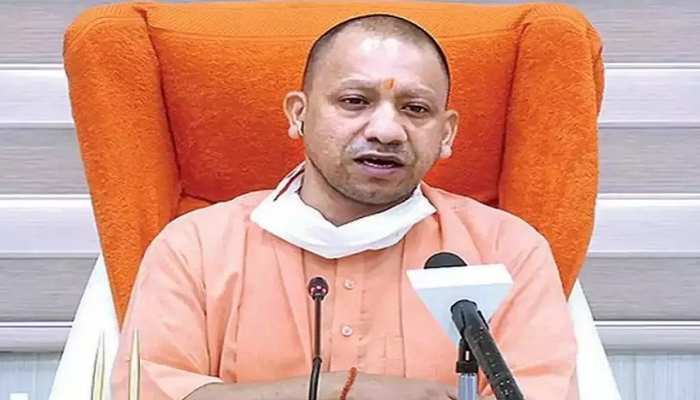 अखिलेश यादव को झटका, CM Yogi ने कोऑपरेटिव बैंक घोटाले में FIR करने का दिया आदेश