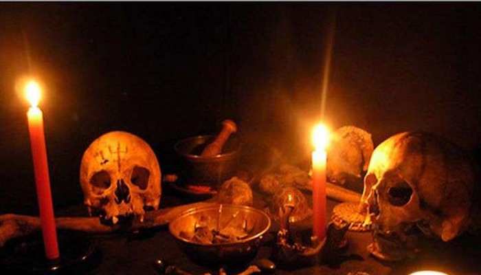 अंधविश्वास: नाबालिग को बर्बरता से पीटने पर सीएम ने पहले की निंदा, फिर हटाया ट्वीट