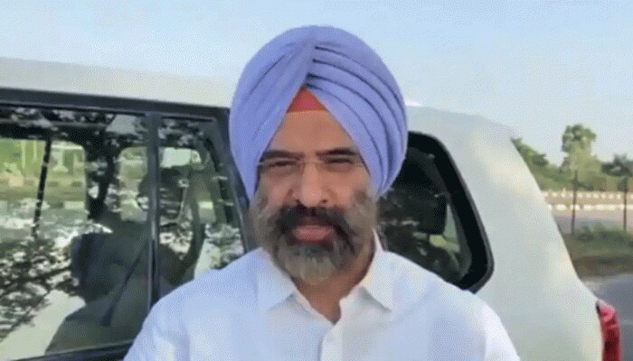 ਵੱਡੀ ਸਿੱਖ ਧਾਰਮਿਕ ਸੰਸਥਾ ਨਾਲ ਜੁੜੇ ਅਕਾਲੀ ਦਲ ਦੇ ਦਿੱਗਜ ਆਗੂ ਖਿਲਾਫ਼ ਭ੍ਰਿਸ਼ਟਾਚਾਰ ਦੇ ਮਾਮਲੇ 'ਚ FIR ਦਰਜ ਵੱਡੀ ਸਿੱਖ ਧਾਰਮਿਕ ਸੰਸਥਾ ਨਾਲ ਜੁੜੇ ਅਕਾਲੀ ਦਲ ਦੇ ਦਿੱਗਜ ਆਗੂ ਖਿਲਾਫ਼ ਭ੍ਰਿਸ਼ਟਾਚਾਰ ਦੇ ਮਾਮਲੇ 'ਚ FIR ਦਰਜ
