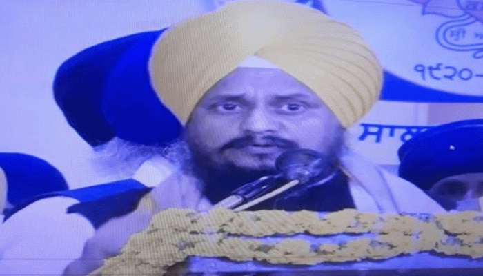 ਸ੍ਰੀ ਅਕਾਲ ਤਖ਼ਤ ਦੇ ਜਥੇਦਾਰ ਗਿਆਨੀ ਹਰਪ੍ਰੀਤ ਸਿੰਘ ਵੱਲੋਂ ਕੇਂਦਰ ਸਰਕਾਰ 'ਤੇ ਵੱਡਾ ਹਮਲਾ,EVM 'ਤੇ ਚੁੱਕਿਆ ਇਹ ਵੱਡਾ ਸਵਾਲ ਸ੍ਰੀ ਅਕਾਲ ਤਖ਼ਤ ਦੇ ਜਥੇਦਾਰ ਗਿਆਨੀ ਹਰਪ੍ਰੀਤ ਸਿੰਘ ਵੱਲੋਂ ਕੇਂਦਰ ਸਰਕਾਰ 'ਤੇ ਵੱਡਾ ਹਮਲਾ,EVM 'ਤੇ ਚੁੱਕਿਆ ਇਹ ਵੱਡਾ ਸਵਾਲ