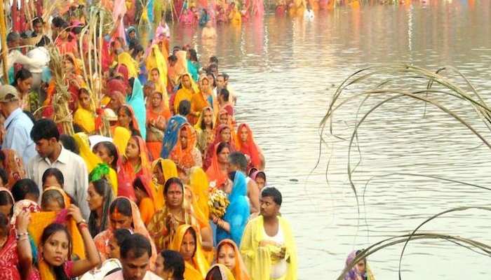 Chhath 2020: जानिए क्यों माता को समर्पित है सूर्य उपासना का विशेष पर्व छठ