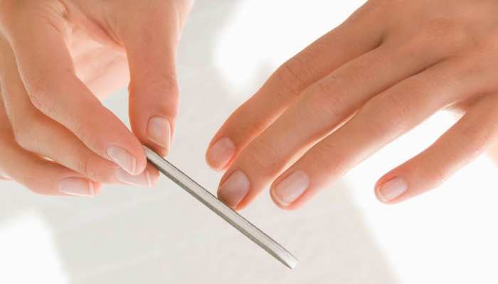 Beauty nail care tips will keep your nails healthy and beautiful | Nail Care Tips: अब घर पर ही करें Manicure, इन तरीकों से नाखूनों को बनाएं स्वस्थ और सुंदर | Hindi Beauty nail care tips will keep your nails healthy and beautiful | Nail Care Tips: अब घर पर ही करें Manicure, इन तरीकों से नाखूनों को बनाएं स्वस्थ और सुंदर | Hindi