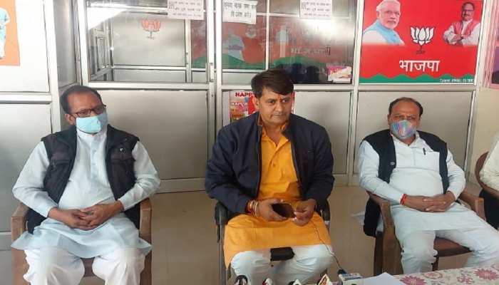 BJP MLA ने Congress नेताओं पर लगाये उगाही करने के आरोप, जानिए किस पर निशाना BJP MLA ने Congress नेताओं पर लगाये उगाही करने के आरोप, जानिए किस पर निशाना