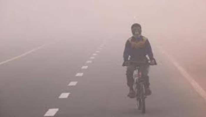 Dense Fog in Delhi- NCR,Orange Alert for cold in many states |घने कोहरे की  चपेट में दिल्ली- NCR, इन राज्यों में जारी हुआ सर्दी का Orange Alert | Hindi  News, देश
