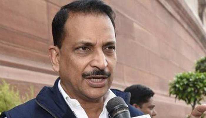 Bjp Mp Rajiv Pratap Rudy Gets Crpf Z Category Security In Bihar Bihar अब Z श र ण क स रक ष घ र म ह ग Bjp Mp र ज व प रत प र ड Crpf रह ग त न त Hindi