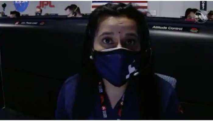 NASA Mars Mission: मंगल पर पहुंचते ही Social Media पर वायरल हुई Dr Swati Mohan की बिंदी NASA Mars Mission: मंगल पर पहुंचते ही Social Media पर वायरल हुई Dr Swati Mohan की बिंदी