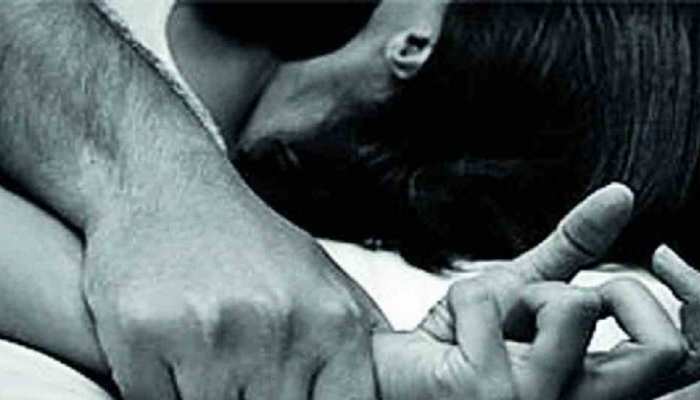 Lakhisarai: दोस्त निकला धोखेबाज, मौके का फायदा उठाकर भाभी के साथ कर दी ऐसी हरकत Lakhisarai: दोस्त निकला धोखेबाज, मौके का फायदा उठाकर भाभी के साथ कर दी ऐसी हरकत