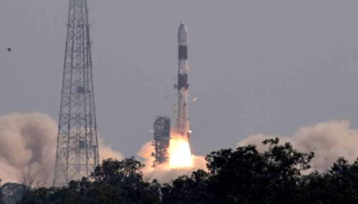 PSLV-C51/Amazonia-1: ISRO ने रचा इतिहास! 19 satellite के साथ SLV-C51 की सफल उड़ान, स्पेस में गूंजेगा गीता का संदेश PSLV-C51/Amazonia-1: ISRO ने रचा इतिहास! 19 satellite के साथ SLV-C51 की सफल उड़ान, स्पेस में गूंजेगा गीता का संदेश