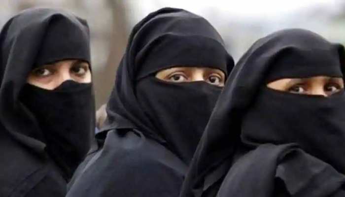 बुर्का पहनने पर बैन लगे या नहीं, स्विट्जरलैंड के लोग रेफरेंडम के लिए डालेंगे वोट बुर्का पहनने पर बैन लगे या नहीं, स्विट्जरलैंड के लोग रेफरेंडम के लिए डालेंगे वोट