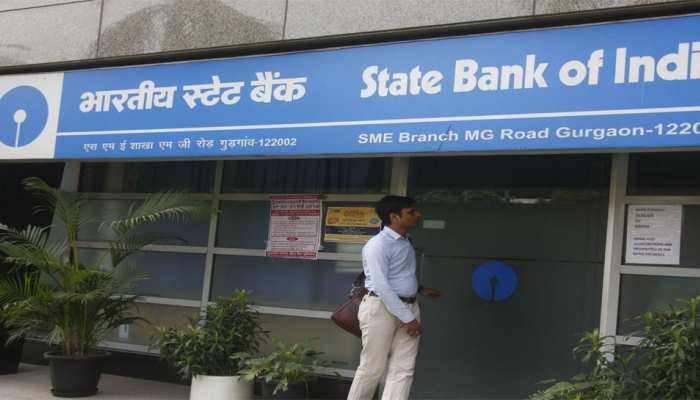 SBI ने फिर जारी किया अलर्ट, फर्जी लिंक और एसएमएस खाली कर सकता है आपका खाता SBI ने फिर जारी किया अलर्ट, फर्जी लिंक और एसएमएस खाली कर सकता है आपका खाता