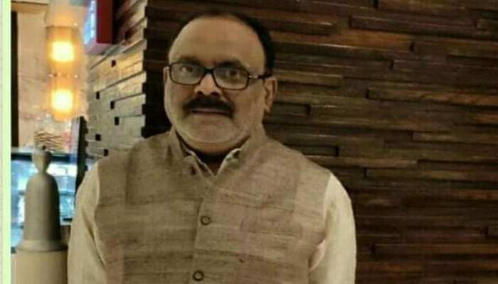 Chhattisgarh के वरिष्ठ अधिकारी Rajesh Srivastav ने किया सुसाइड, जांच में जुटी Police Chhattisgarh के वरिष्ठ अधिकारी Rajesh Srivastav ने किया सुसाइड, जांच में जुटी Police