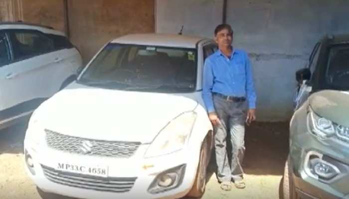 कार दे रही वारदात को अंजाम!! थाने के चक्कर लगाकर मालिक परेशान... कार दे रही वारदात को अंजाम!! थाने के चक्कर लगाकर मालिक परेशान...