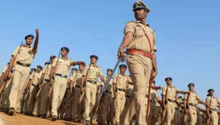 इंदौर संभाग के पुलिसकर्मियों को तोहफा: इतनों का हुआ प्रमोशन इंदौर संभाग के पुलिसकर्मियों को तोहफा: इतनों का हुआ प्रमोशन