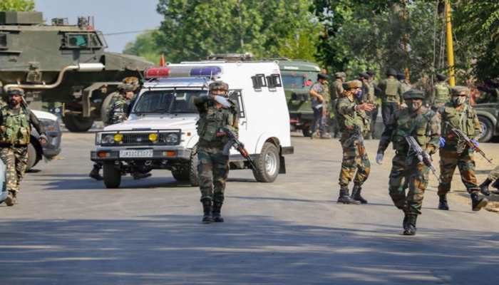 जम्मू-कश्मीर पुलिस का अहम कारनामा, आतंकवादी बनने जा रहे दो युवकों को इस तरह बचाया जम्मू-कश्मीर पुलिस का अहम कारनामा, आतंकवादी बनने जा रहे दो युवकों को इस तरह बचाया