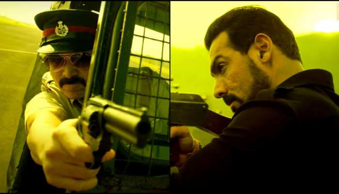 Mumbai Saga Review: एक बार फिर गैंगस्टर अवतार में दिखे John Abraham, पुलिस बन Emraan Hashmi ने लूटी लाइमलाइट Mumbai Saga Review: एक बार फिर गैंगस्टर अवतार में दिखे John Abraham, पुलिस बन Emraan Hashmi ने लूटी लाइमलाइट