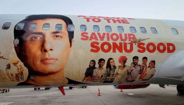 ਪੰਜਾਬ ਦੇ ਪੁੱਤਰ Sonu Sood ਨੂੰ ਇਸ Airlines ਨੇ ਖ਼ਾਸ ਤਰੀਕੇ ਨਾਲ ਕੀਤੀ ਸਲਾਮ, Emotional ਸੋਨੂੰ ਨੇ ਕਹੀ ਇਹ ਗੱਲ਼ ਪੰਜਾਬ ਦੇ ਪੁੱਤਰ Sonu Sood ਨੂੰ ਇਸ Airlines ਨੇ ਖ਼ਾਸ ਤਰੀਕੇ ਨਾਲ ਕੀਤੀ ਸਲਾਮ, Emotional ਸੋਨੂੰ ਨੇ ਕਹੀ ਇਹ ਗੱਲ਼