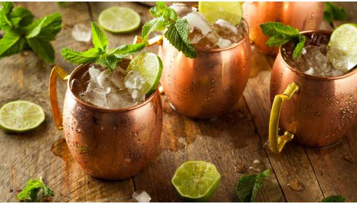 Summer Diet: गर्मी के मौसम में Heat Stroke से बचना है तो आज से ही Diet में शामिल करें ये Cool Drinks Summer Diet: गर्मी के मौसम में Heat Stroke से बचना है तो आज से ही Diet में शामिल करें ये Cool Drinks