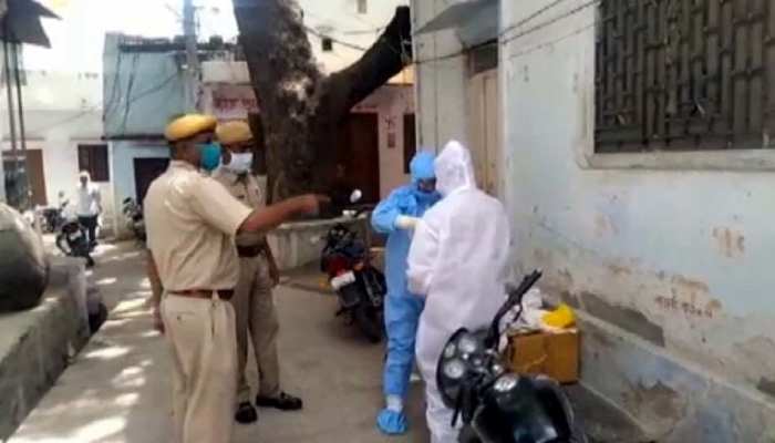 Rajasthan के इस जिले में हुआ कोरोना विस्फोट, School में एक साथ आए अधिक पॉजिटिव Rajasthan के इस जिले में हुआ कोरोना विस्फोट, School में एक साथ आए अधिक पॉजिटिव