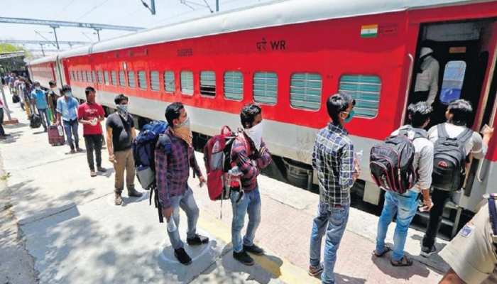 Jharkhand: कोरोना के बीच घर वापसी की कवायद शुरू, 10 नई ट्रेन चलाने का भेजा प्रस्ताव Jharkhand: कोरोना के बीच घर वापसी की कवायद शुरू, 10 नई ट्रेन चलाने का भेजा प्रस्ताव