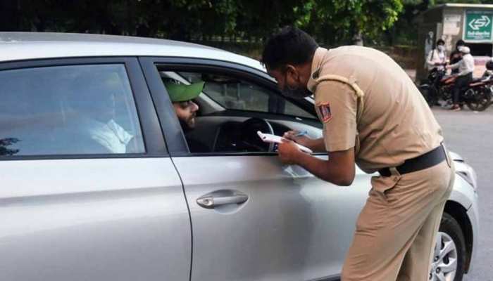 मास्क के लिए कटा चालान तो बिजली कर्मियों ने कर दी कोतवाली और दारोगा के घर की बत्ती गुल मास्क के लिए कटा चालान तो बिजली कर्मियों ने कर दी कोतवाली और दारोगा के घर की बत्ती गुल