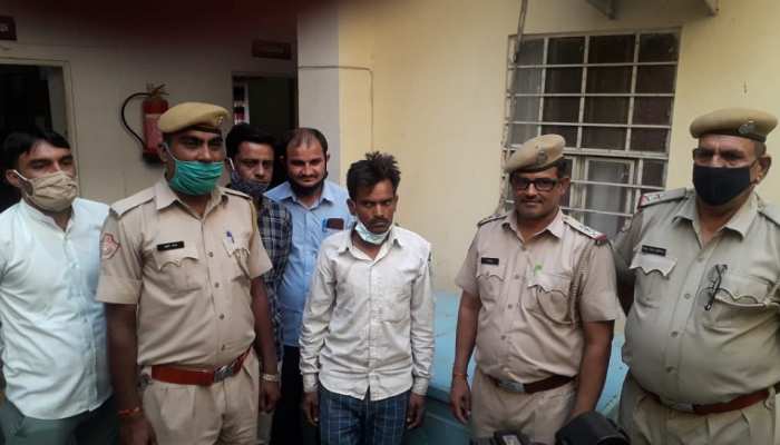 Jaipur: 8 साल की बच्ची के साथ दुष्कर्म मामले में 9 घंटे के भीतर आरोपी गिरफ्तार Jaipur: 8 साल की बच्ची के साथ दुष्कर्म मामले में 9 घंटे के भीतर आरोपी गिरफ्तार