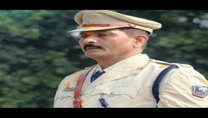 मस्जिद के लाउडस्पीकर से जुटाई गई थी भीड़, 500 लोगों ने मिलकर की थी SHO अश्विनी कुमार की हत्या मस्जिद के लाउडस्पीकर से जुटाई गई थी भीड़, 500 लोगों ने मिलकर की थी SHO अश्विनी कुमार की हत्या