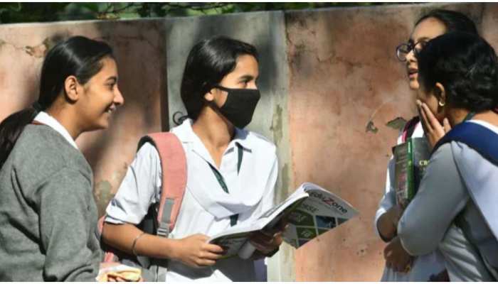 CBSE Board Exam 2021 Cancelled: Coronavirus के चलते 10वीं की परीक्षा रद्द, 12वीं की टली CBSE Board Exam 2021 Cancelled: Coronavirus के चलते 10वीं की परीक्षा रद्द, 12वीं की टली