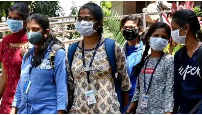 CBSE 10th Board Exam 2021 Cancelled: रद्द हुई सीबीएसई बोर्ड 10वीं की परीक्षा, अब ऐसे पास होंगे Students CBSE 10th Board Exam 2021 Cancelled: रद्द हुई सीबीएसई बोर्ड 10वीं की परीक्षा, अब ऐसे पास होंगे Students