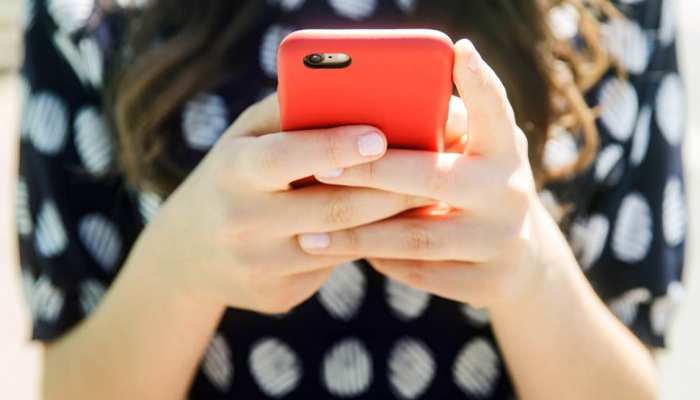 सिर्फ 329 रुपये में 84 दिनों तक मिलेगा अनलिमिटेड Internet! आज ही करें रिचार्ज सिर्फ 329 रुपये में 84 दिनों तक मिलेगा अनलिमिटेड Internet! आज ही करें रिचार्ज