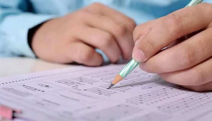 ਕੋਰੋਨਾ ਕਰਕੇ JEE Main Exam ਮੁਲਤਵੀ, ਜਾਣੋ ਹੁਣ ਕਦੋਂ ਹੋਵੇਗੀ ਪ੍ਰੀਖਿਆ ਕੋਰੋਨਾ ਕਰਕੇ JEE Main Exam ਮੁਲਤਵੀ, ਜਾਣੋ ਹੁਣ ਕਦੋਂ ਹੋਵੇਗੀ ਪ੍ਰੀਖਿਆ