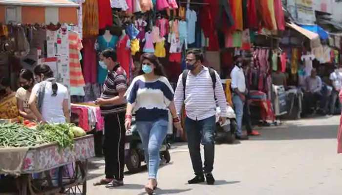 कोरोना के चलते उत्तराखंड में सख्ती, 2 बजे तक ही खुलेंगे बाजार, हाई कोर्ट ने दिए ये निर्देश कोरोना के चलते उत्तराखंड में सख्ती, 2 बजे तक ही खुलेंगे बाजार, हाई कोर्ट ने दिए ये निर्देश
