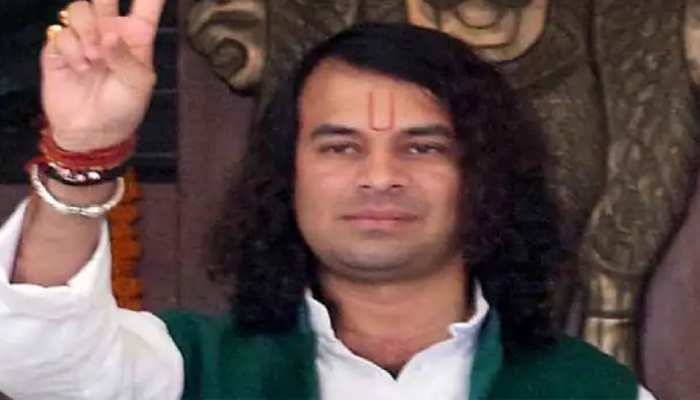 ऑक्सीजन-बेड के लिए लोग तड़प रहे और PM को मजाक सूझ रहा: तेजप्रताप यादव ऑक्सीजन-बेड के लिए लोग तड़प रहे और PM को मजाक सूझ रहा: तेजप्रताप यादव