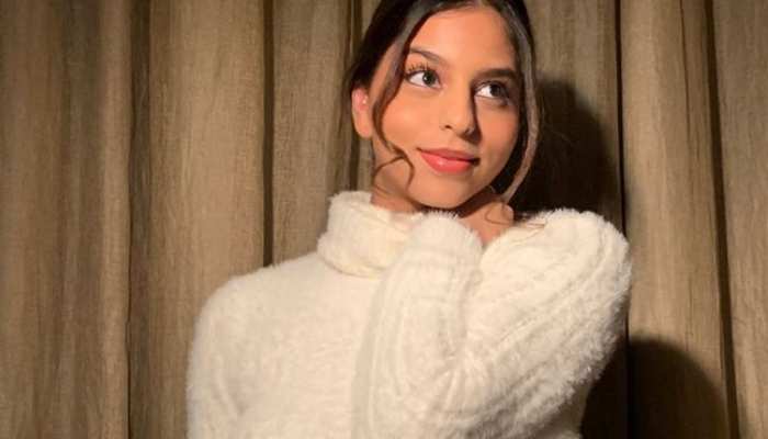 Shah Rukh Khan की लाडली Suhana ने बेडरूम से शेयर की ऐसी PHOTO, दिखाया परफेक्ट फिगर Shah Rukh Khan की लाडली Suhana ने बेडरूम से शेयर की ऐसी PHOTO, दिखाया परफेक्ट फिगर