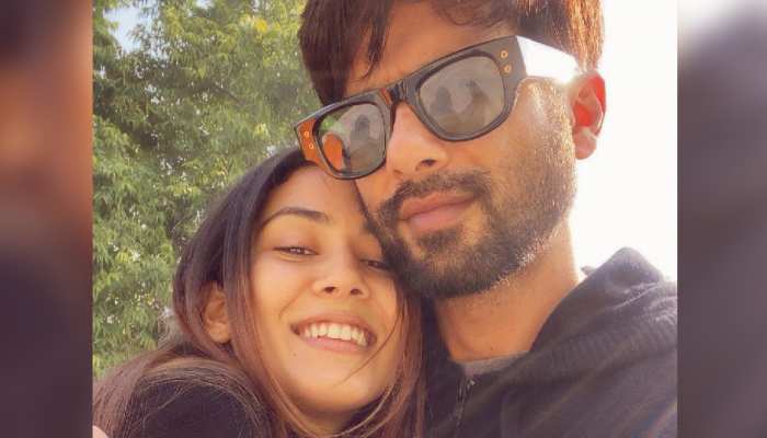 Mira Rajput ने कैमरे के सामने बदले कपड़े, Shahid Kapoor ने दिया ऐसा रिएक्शन Mira Rajput ने कैमरे के सामने बदले कपड़े, Shahid Kapoor ने दिया ऐसा रिएक्शन