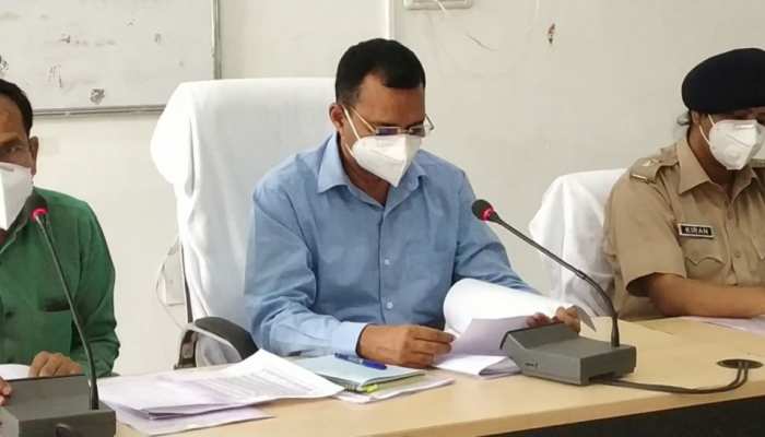 Corona से बिगड़े हालात, संभागीय आयुक्त पहुंचे Jhalawar Corona से बिगड़े हालात, संभागीय आयुक्त पहुंचे Jhalawar