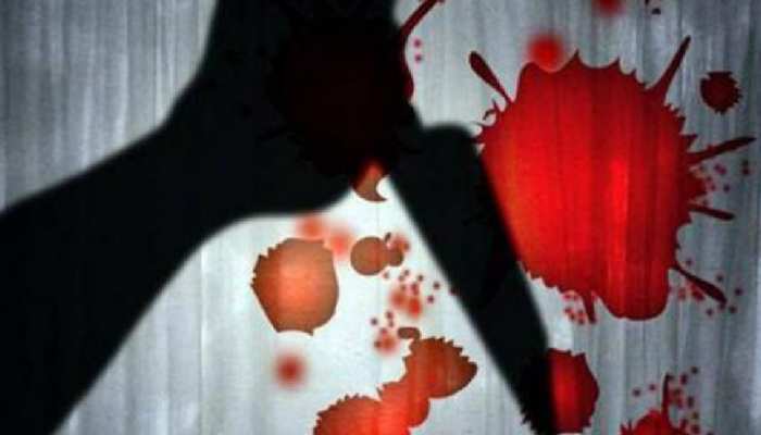 दोस्ती में दगा: पहले साथ में शराब पी, फिर 500 रुपए के लिए दोस्त को उतारा मौत के घाट, गला काटकर शव को लगाई आग दोस्ती में दगा: पहले साथ में शराब पी, फिर 500 रुपए के लिए दोस्त को उतारा मौत के घाट, गला काटकर शव को लगाई आग