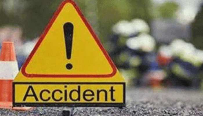 बेटी की शादी कराकर लौट रहे परिवार का दर्दनाक एक्सीडेंट; 3 की मौत, 3 घायल बेटी की शादी कराकर लौट रहे परिवार का दर्दनाक एक्सीडेंट; 3 की मौत, 3 घायल