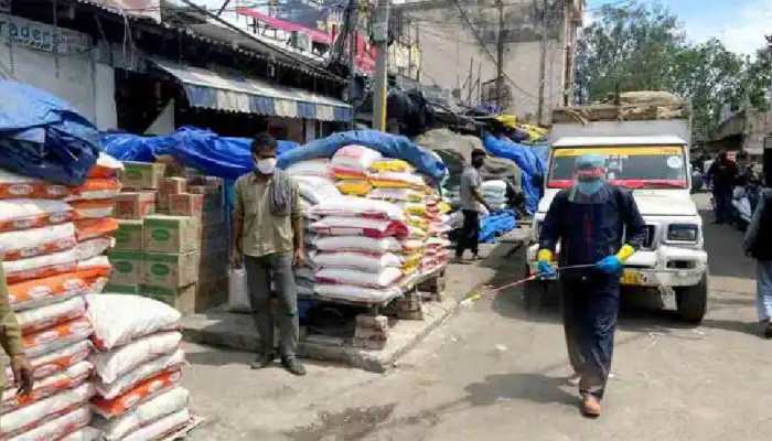 हिमाचल में 10 दिन का कोरोना कर्फ़्यू, राहतों के साथ लग गई नई पाबंदियां हिमाचल में 10 दिन का कोरोना कर्फ़्यू, राहतों के साथ लग गई नई पाबंदियां