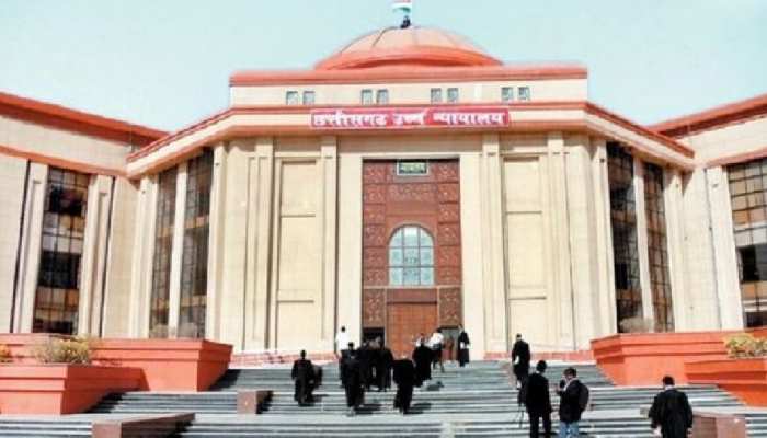 छत्तीसगढ़: HC ने सरकार को लगाई फटकार, कहा- 'वैक्सीनेशन बंद हुआ कैसे, इसे तुरंत फिर शुरू करें' छत्तीसगढ़: HC ने सरकार को लगाई फटकार, कहा- 'वैक्सीनेशन बंद हुआ कैसे, इसे तुरंत फिर शुरू करें'
