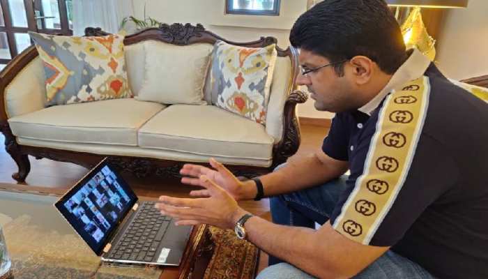 अब गांवों में बनेंगे कोविड आइसोलेशन सैंटर, हर पंचायत को 30 से 50 हजार की सहायता देगी सरकार अब गांवों में बनेंगे कोविड आइसोलेशन सैंटर, हर पंचायत को 30 से 50 हजार की सहायता देगी सरकार