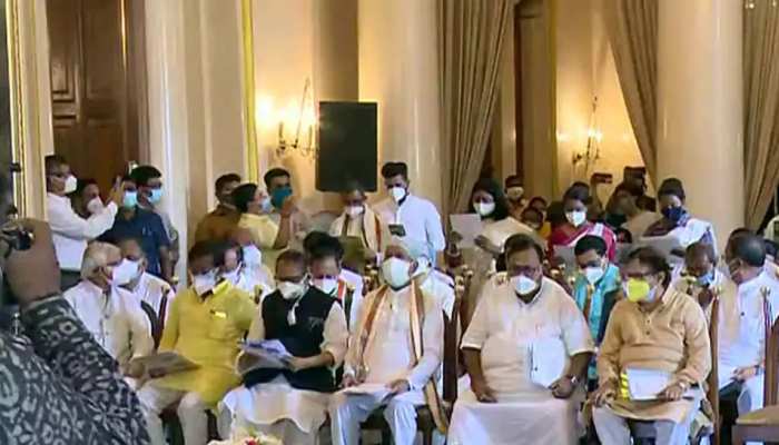 West Bengal Assembly: ମୁଖ୍ୟମନ୍ତ୍ରୀଙ୍କ ପରେ ଶପଥ ନେଲା ରାଜ୍ୟ ମନ୍ତ୍ରୀମଣ୍ଡଳ West Bengal Assembly: ମୁଖ୍ୟମନ୍ତ୍ରୀଙ୍କ ପରେ ଶପଥ ନେଲା ରାଜ୍ୟ ମନ୍ତ୍ରୀମଣ୍ଡଳ