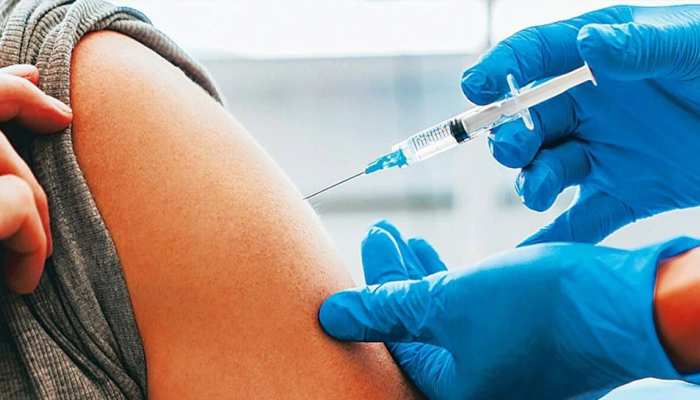 corona vaccine if second dose delayed no need to repeat know details pcup |  कोरोना वैक्सीन की दूसरी डोज लेने में हो गई देरी, तो क्या पहली हो गई बेकार,  जानें यहां |