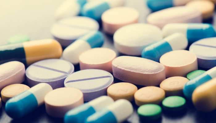 500mg की दवा को बीच से तोड़ दें तो वह 250mg की रह जाती है? जानें क्या है सच्चाई 500mg की दवा को बीच से तोड़ दें तो वह 250mg की रह जाती है? जानें क्या है सच्चाई