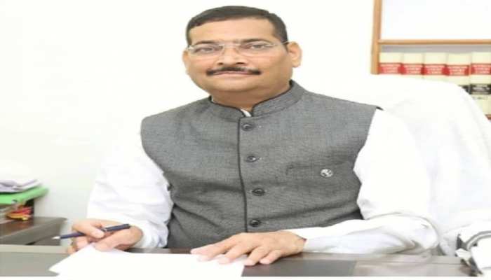 Lockdown: दीपक प्रकाश ने साधा निशाना, कहा-सुरक्षा की बजाए तुष्टिकरण कर रही हेमंत सरकार Lockdown: दीपक प्रकाश ने साधा निशाना, कहा-सुरक्षा की बजाए तुष्टिकरण कर रही हेमंत सरकार